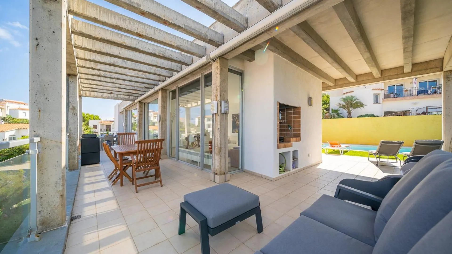 Beautiful Villa Near Illa Mateua Beach L' Escala